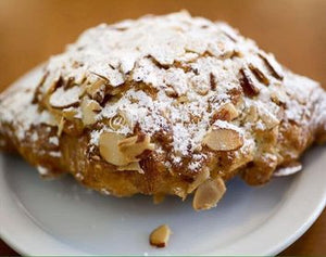 Almond Croissant (杏仁牛角)
